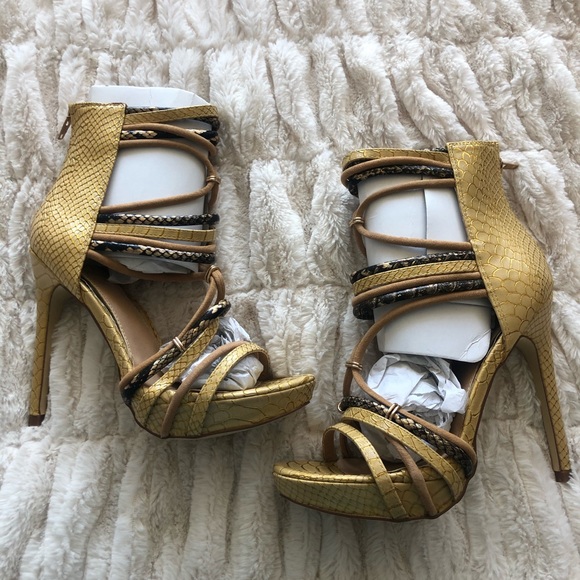 4 inch heel sandals - Picture 1 of 4